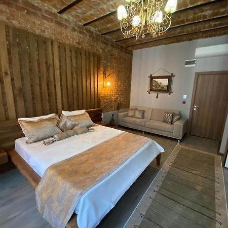 Alma Port Suites Istanbul Bagian luar foto